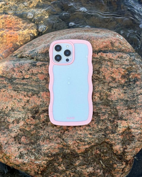 Phone Case Wavy Pink/Transparent iPhone 16 Pro