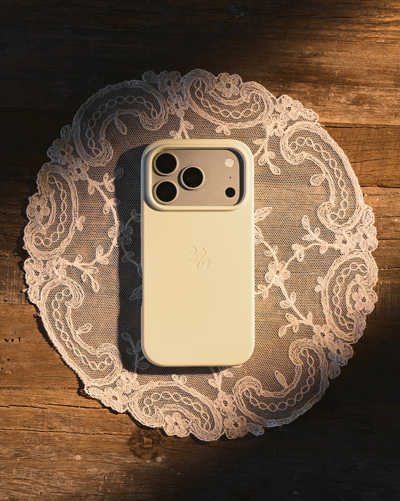 Phone Case Silicone MagSafe Compatible Butter Yellow iPhone 17 Pro